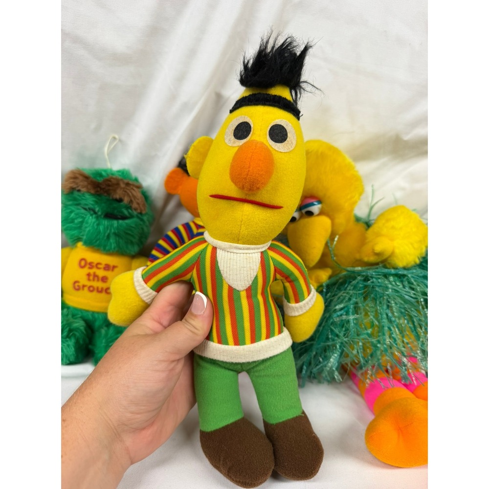 Vintage Sesame Street Plush Lot 5 Big Bird Hula Cookie Monster Bert Ernie Oscar - Picture 6 of 15